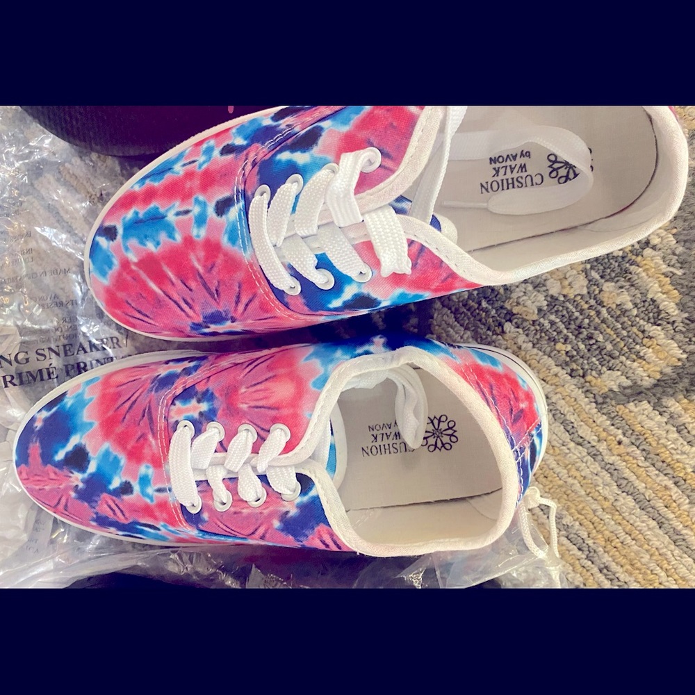 New Tie Dye Cushion Walk Shoe White Pink Blue Size 8 M Ladies Lightweight 2/$25